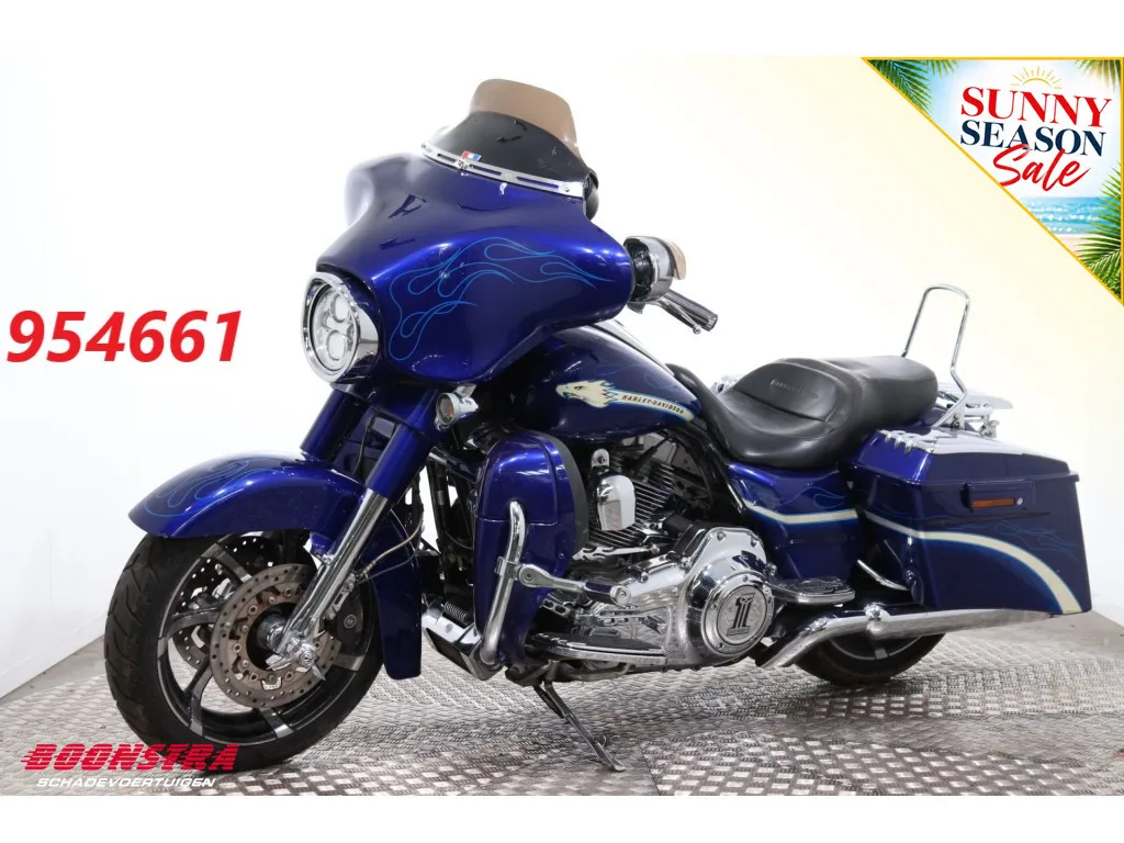 Harley-Davidson Cvo Street Glide (2010) — foto 1