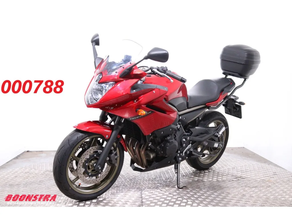 Yamaha XJ6 Diversion (2009) — foto 1