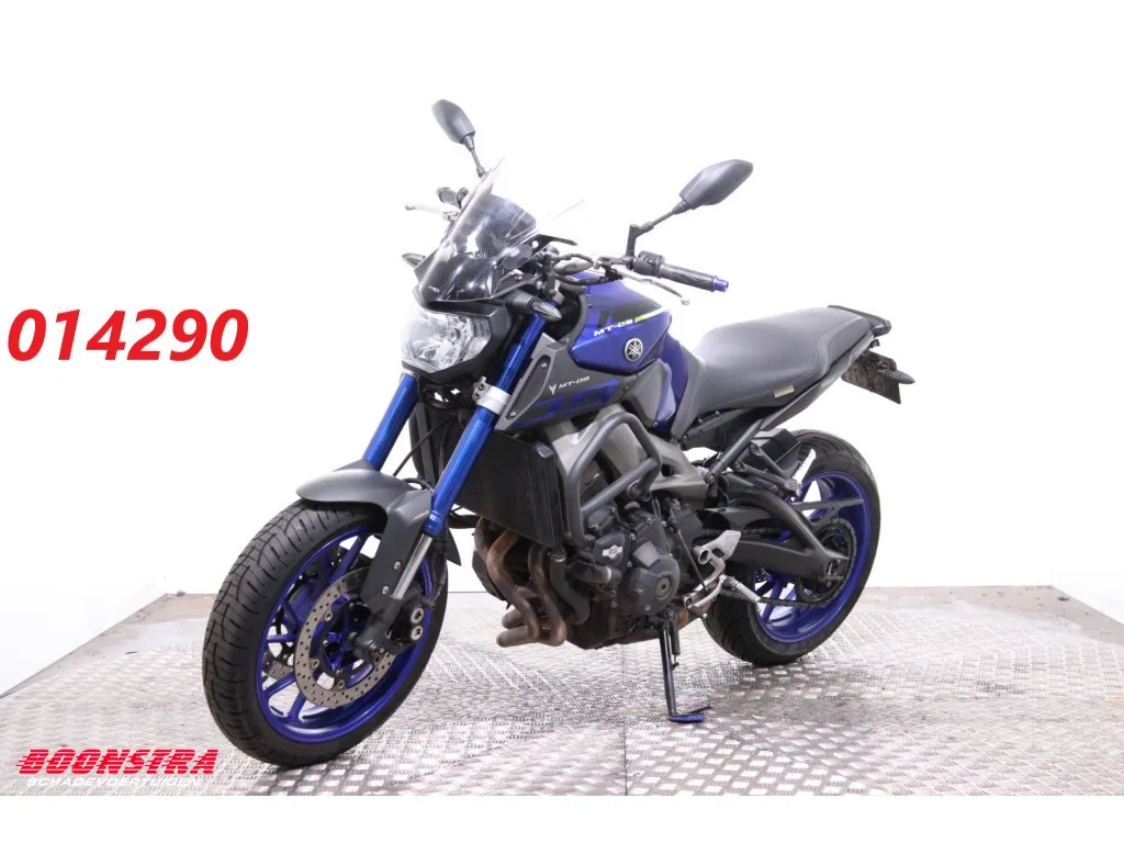 Yamaha MT-09 (2016) — foto 1