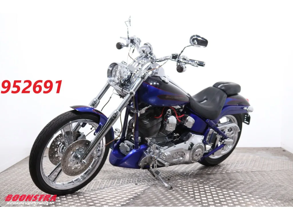 Harley-Davidson CVO Softail (2004) — foto 1