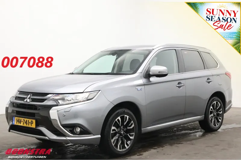Mitsubishi Outlander (2015)