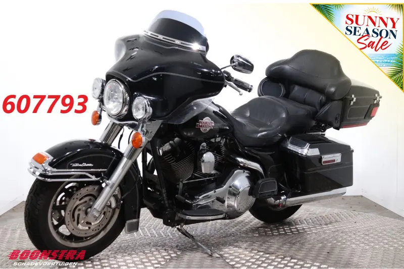 Harley-Davidson Ultra Classic Cruise Radio (2006)