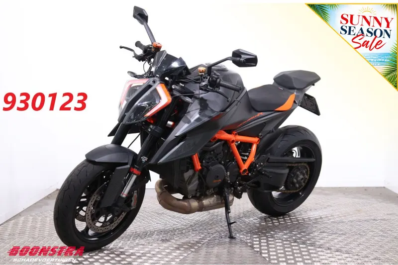 KTM 1290 SuperDuke R (2021)