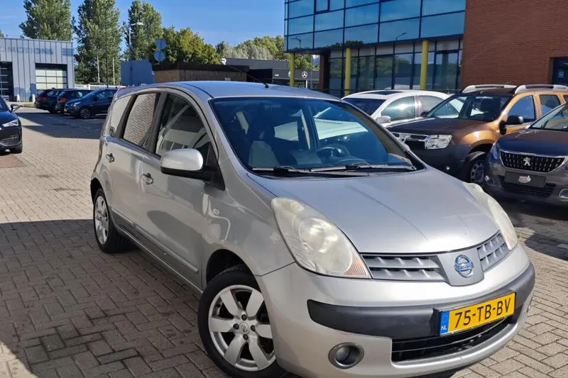 Nissan Note (2006)