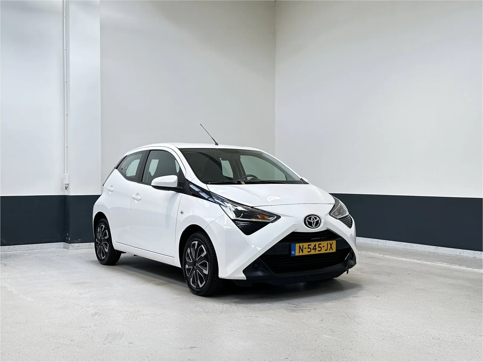 Toyota Aygo (2021) — foto 1