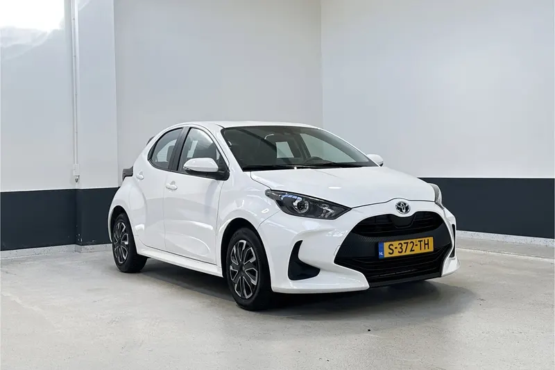 Toyota Yaris (2023)