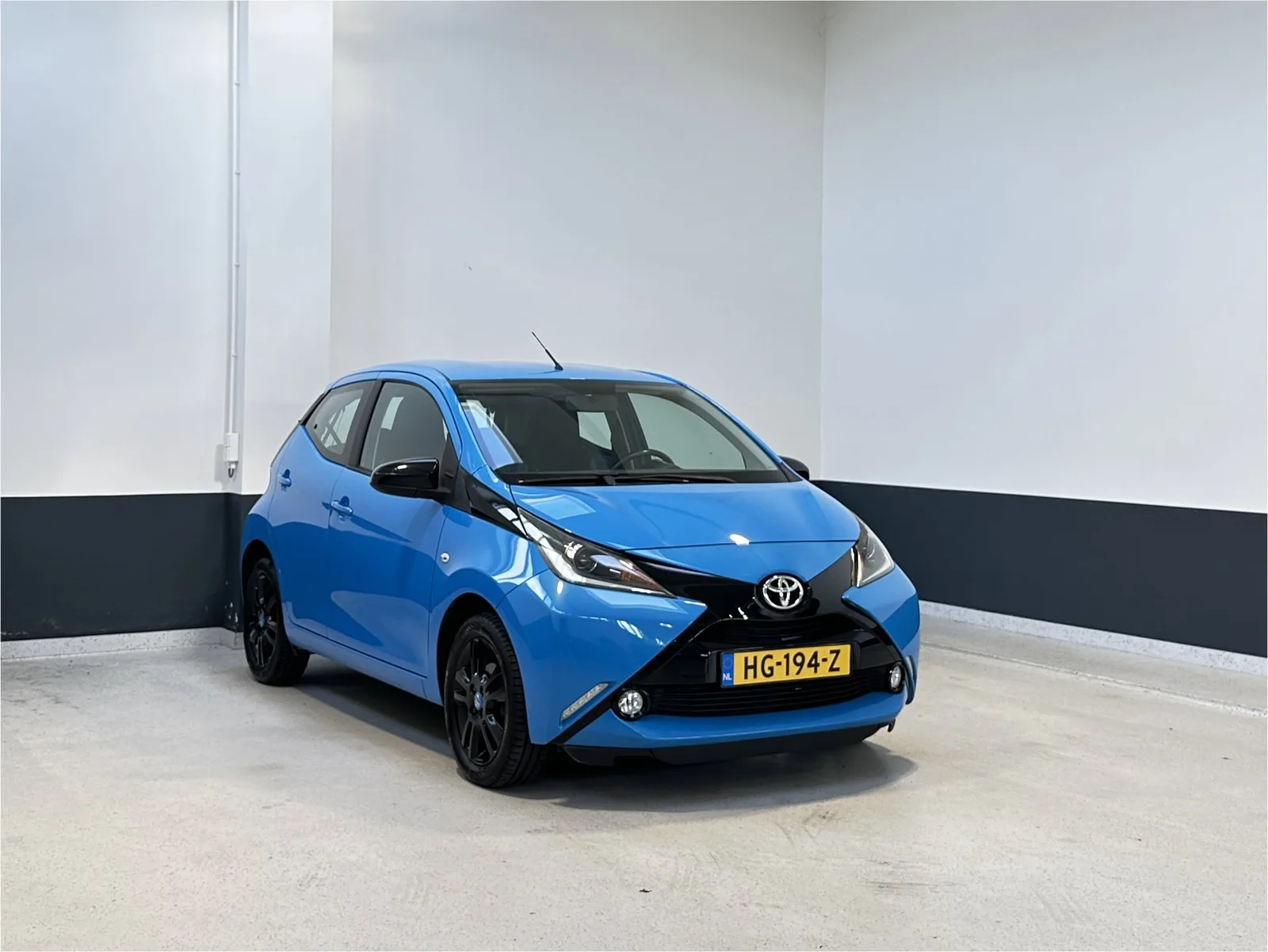 Toyota Aygo (2015) — foto 1