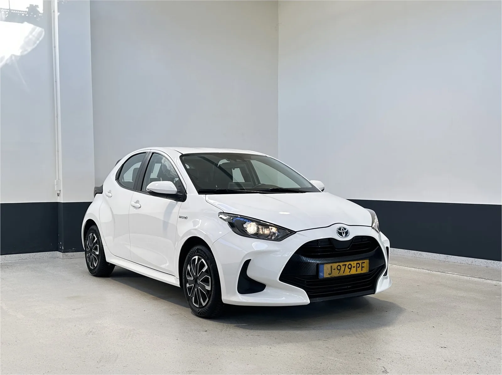 Toyota Yaris (2020) — foto 1