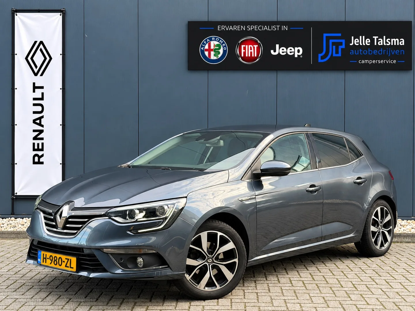 Renault Mégane (2020) — foto 1