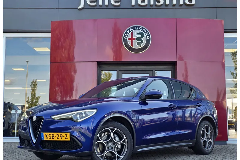 Alfa Romeo Stelvio (2022)