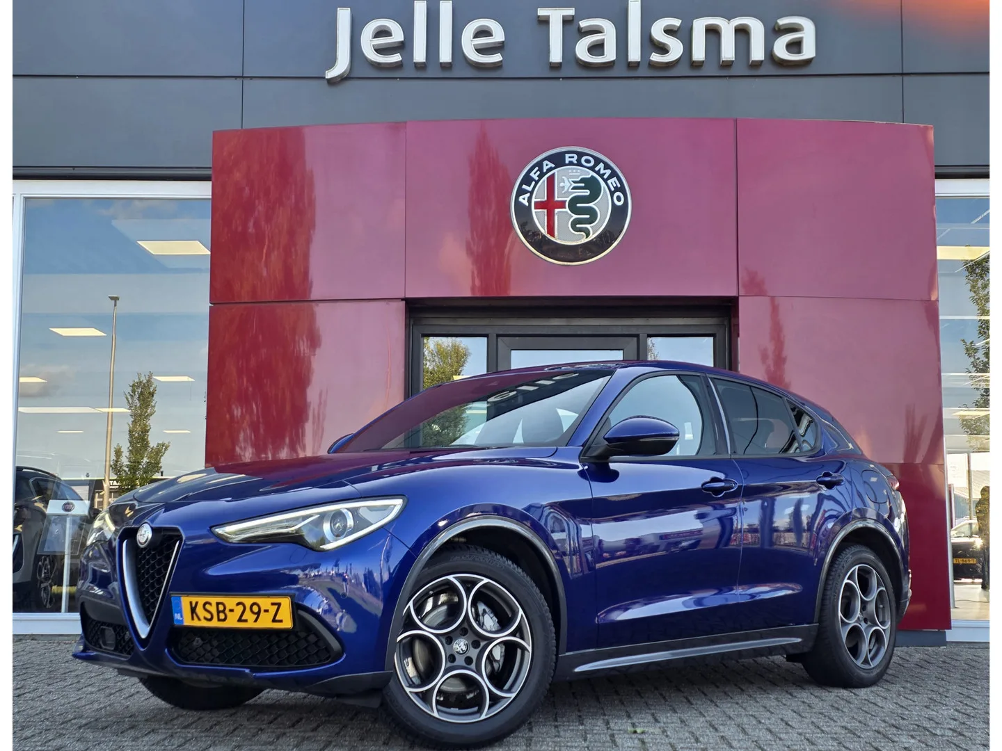 Alfa Romeo Stelvio (2022) — foto 1
