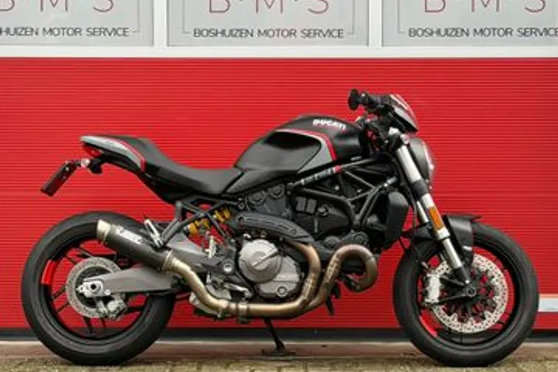 Ducati Monster 821 Stealth (2019)