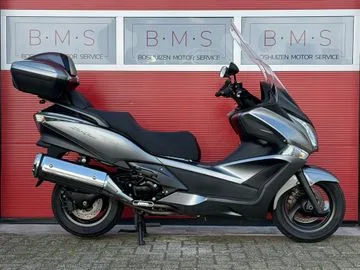 Honda FJS 400 Silver Wing (2011) — foto 1