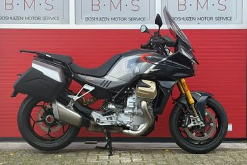 Moto Guzzi V100 Mandello S (2023)