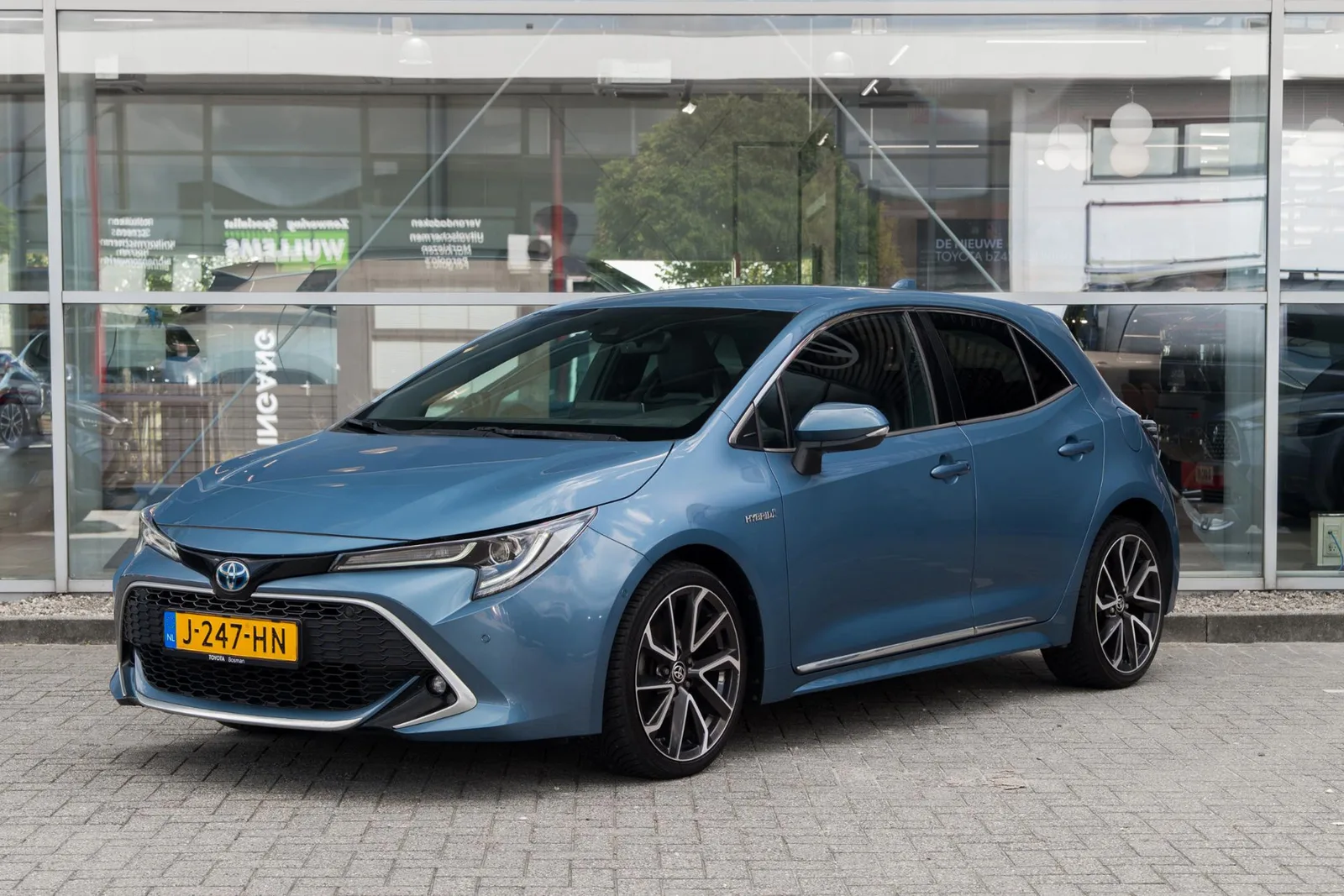 Toyota Corolla (2020) — foto 1