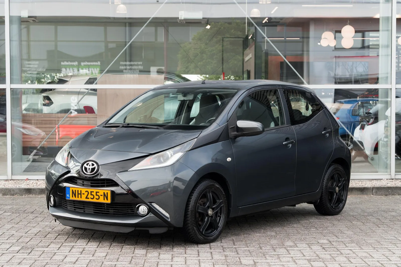 Toyota Aygo (2017) — foto 1