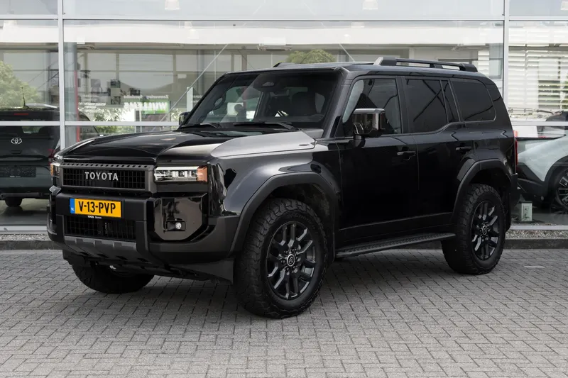 Toyota Land Cruiser (2024)