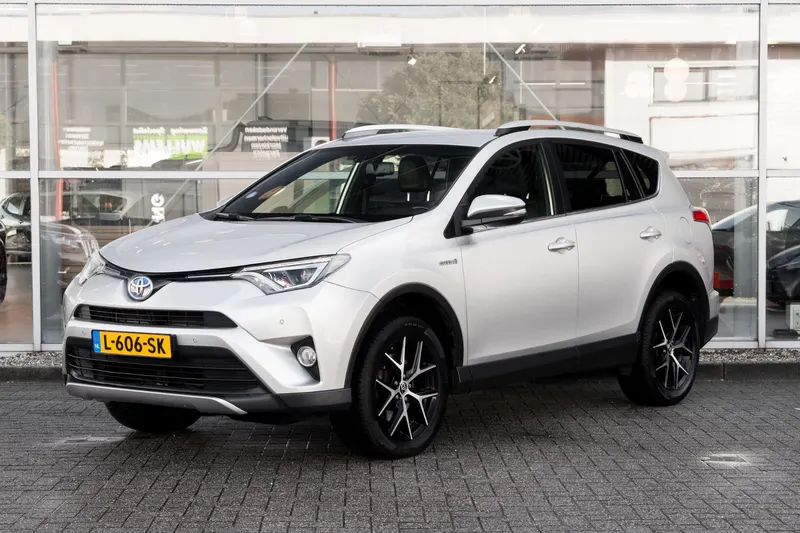 Toyota RAV4 (2016)