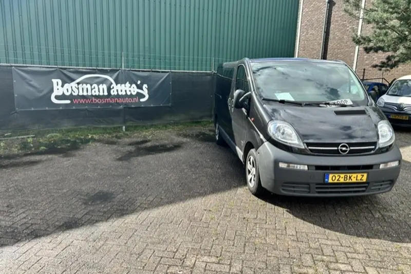 Opel Vivaro (2003)