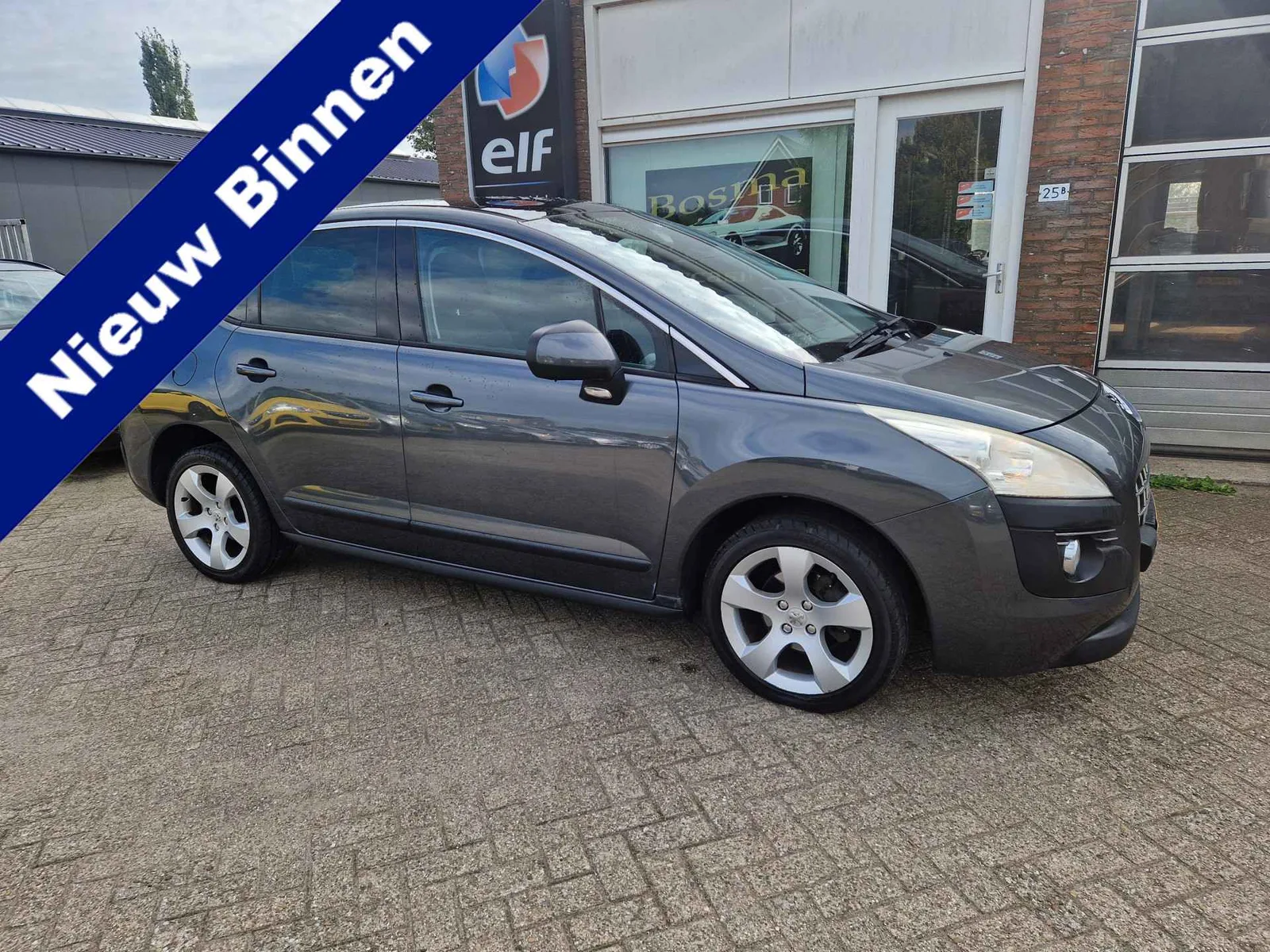 Peugeot 3008 (2011) — foto 1