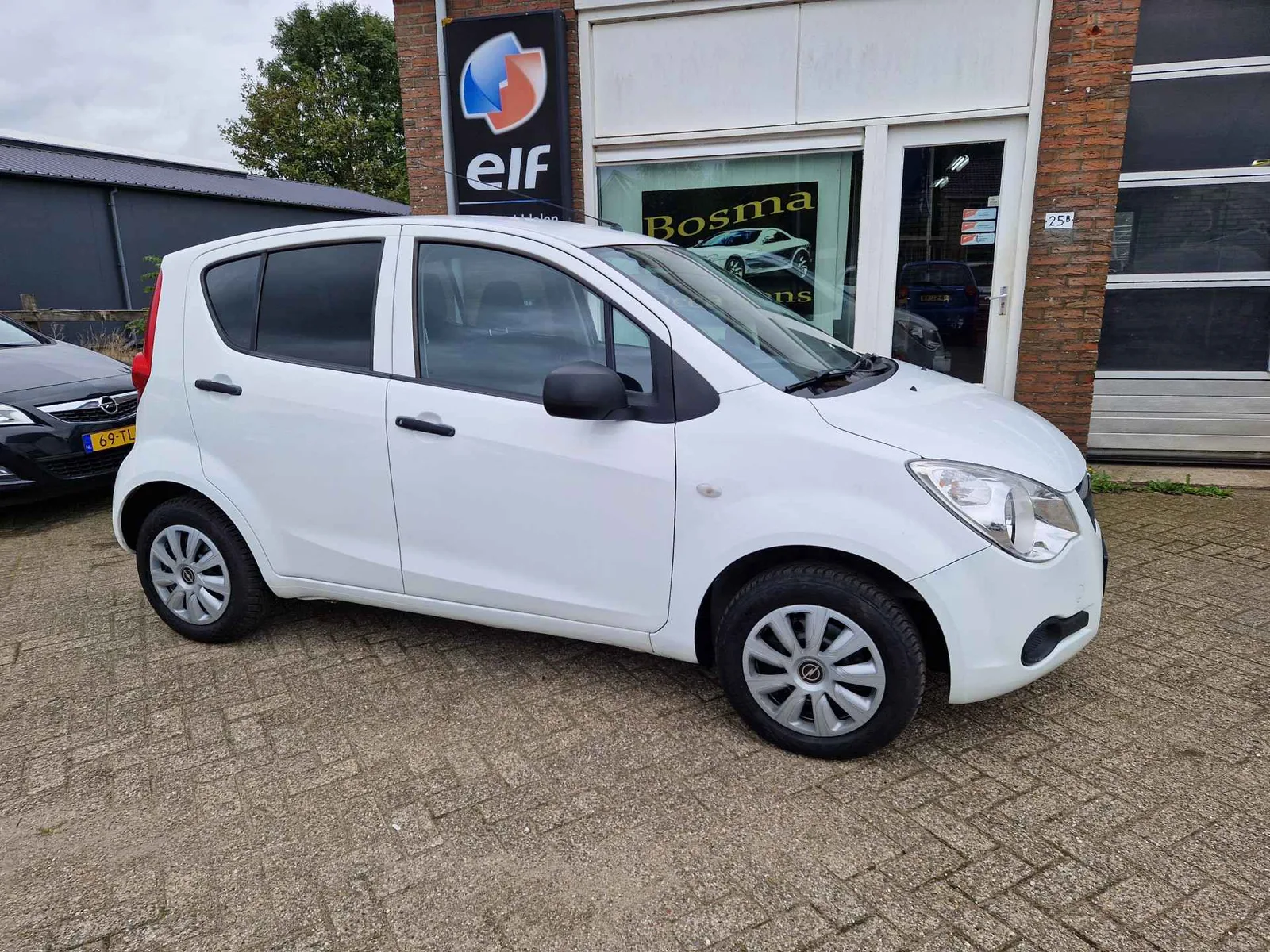 Opel Agila (2009) — foto 1