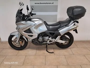 Honda XL 1000 V Varadero (2006) — foto 1