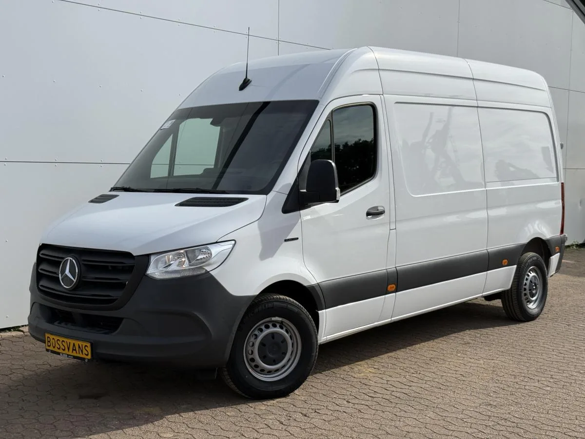 Mercedes-Benz eSprinter (2024) — foto 1