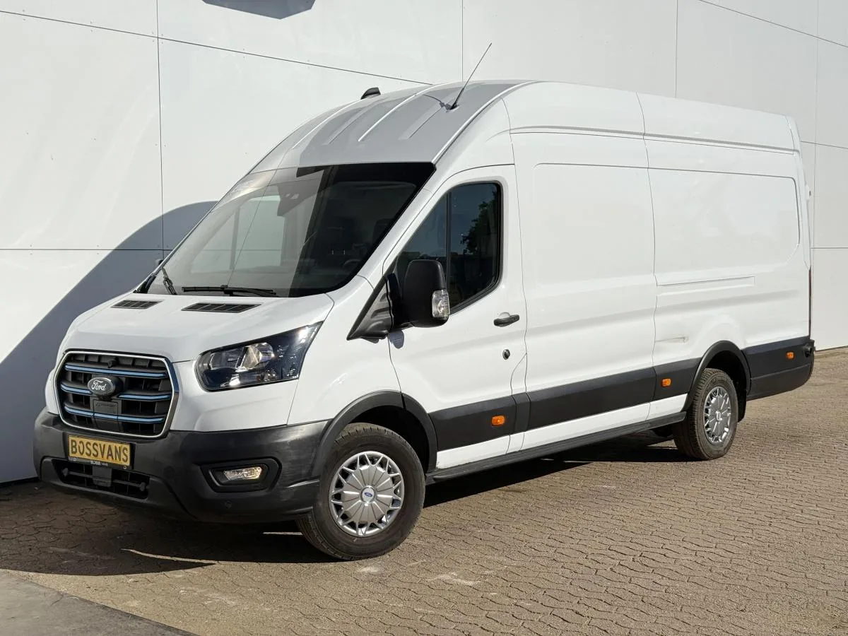 Ford E-Transit (2024) — foto 1
