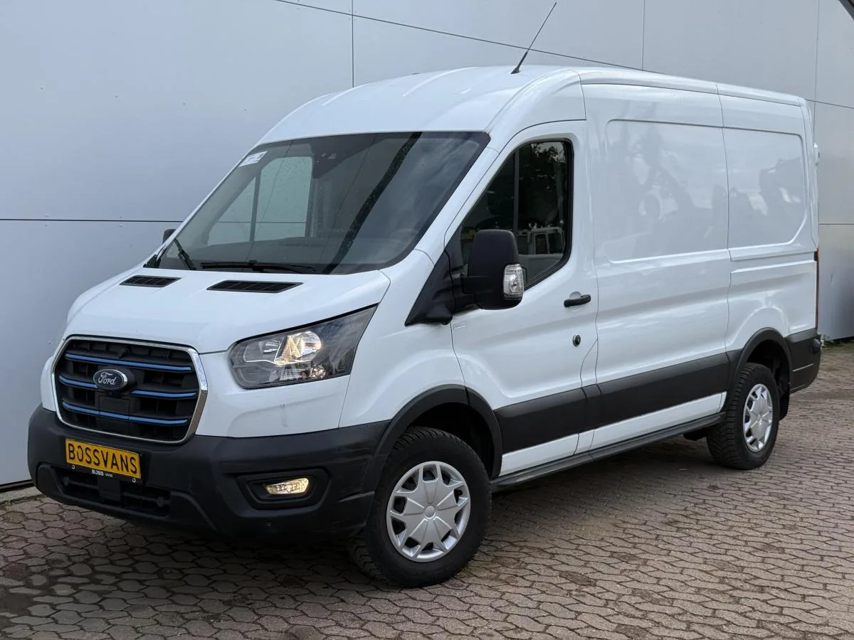 Ford E-Transit (2023) — foto 1