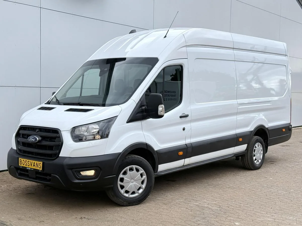 Ford Transit (2024) — foto 1