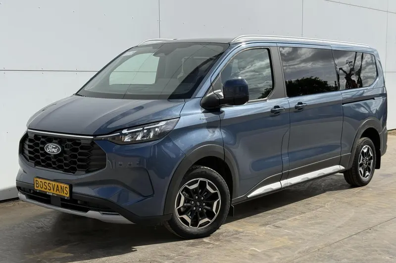 Ford Tourneo Custom (2025)