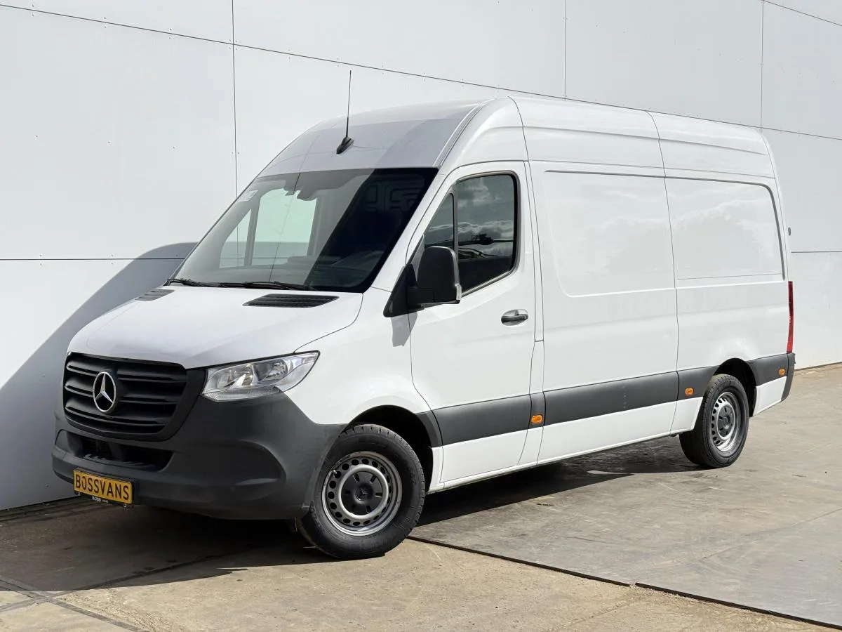 Mercedes-Benz Sprinter (2022) — foto 1