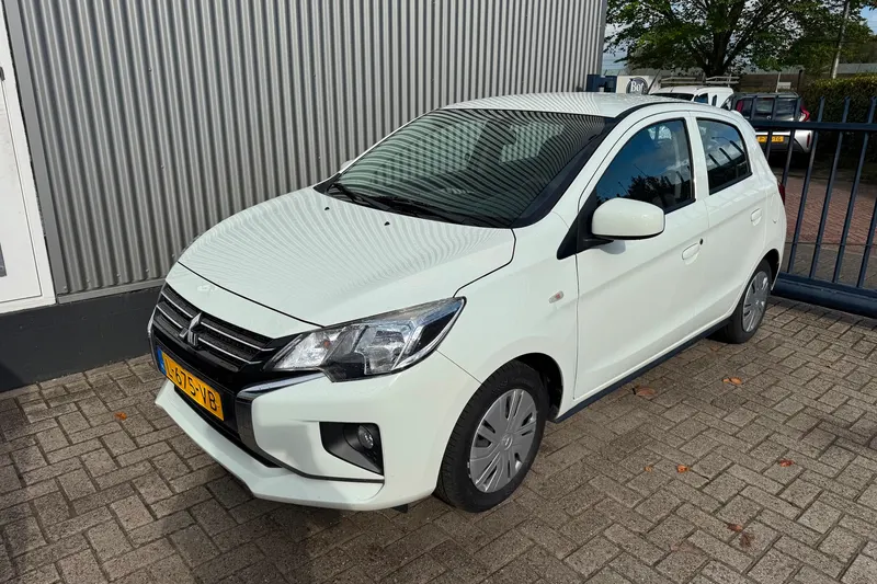 Mitsubishi Space Star (2021)