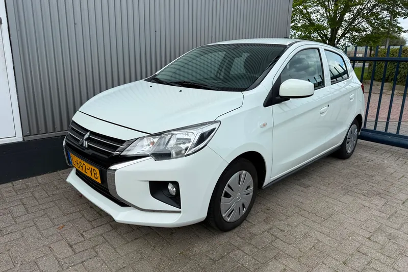Mitsubishi Space Star (2021)