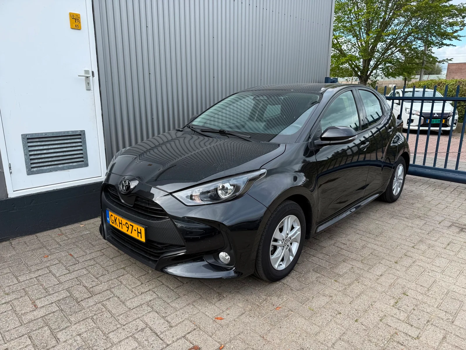 Toyota Yaris (2024) — foto 1