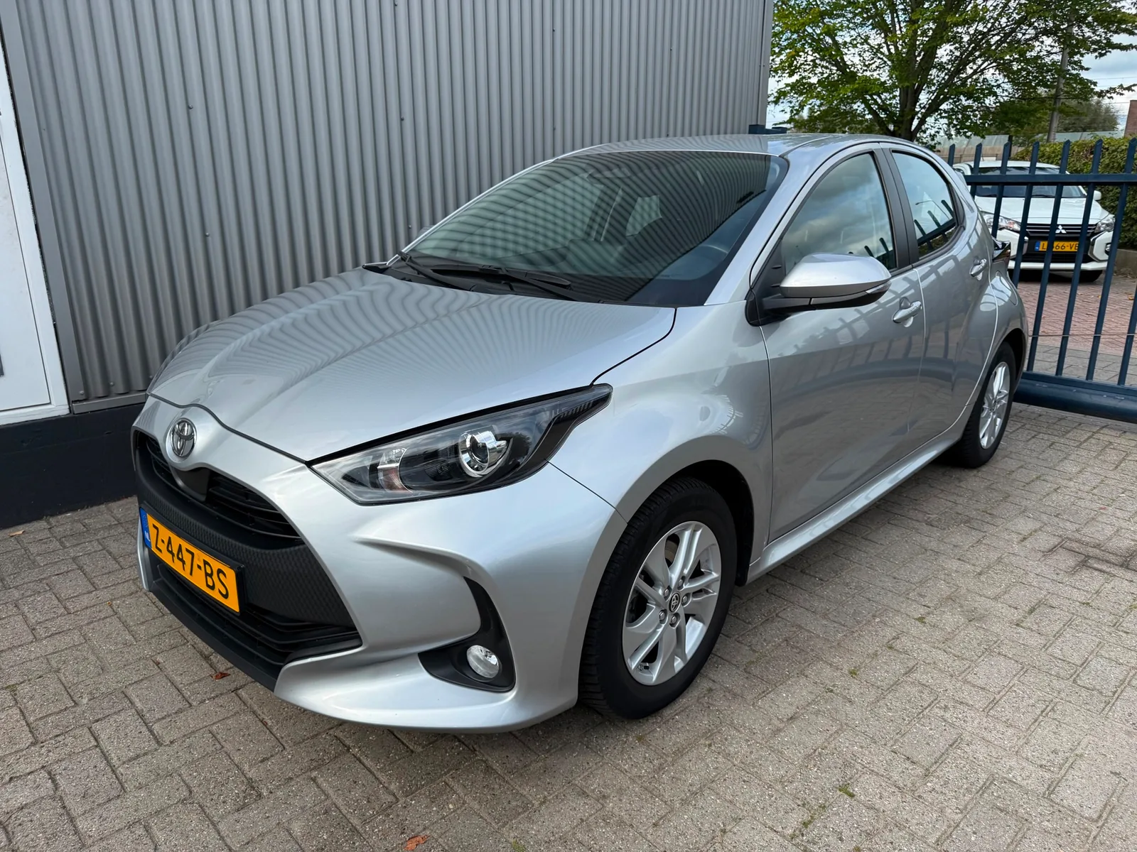 Toyota Yaris (2024) — foto 1