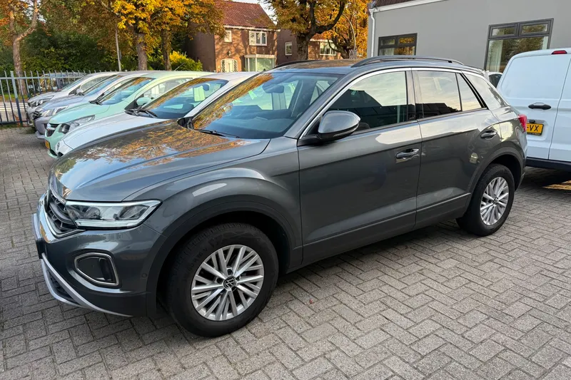 Volkswagen T-Roc (2022)