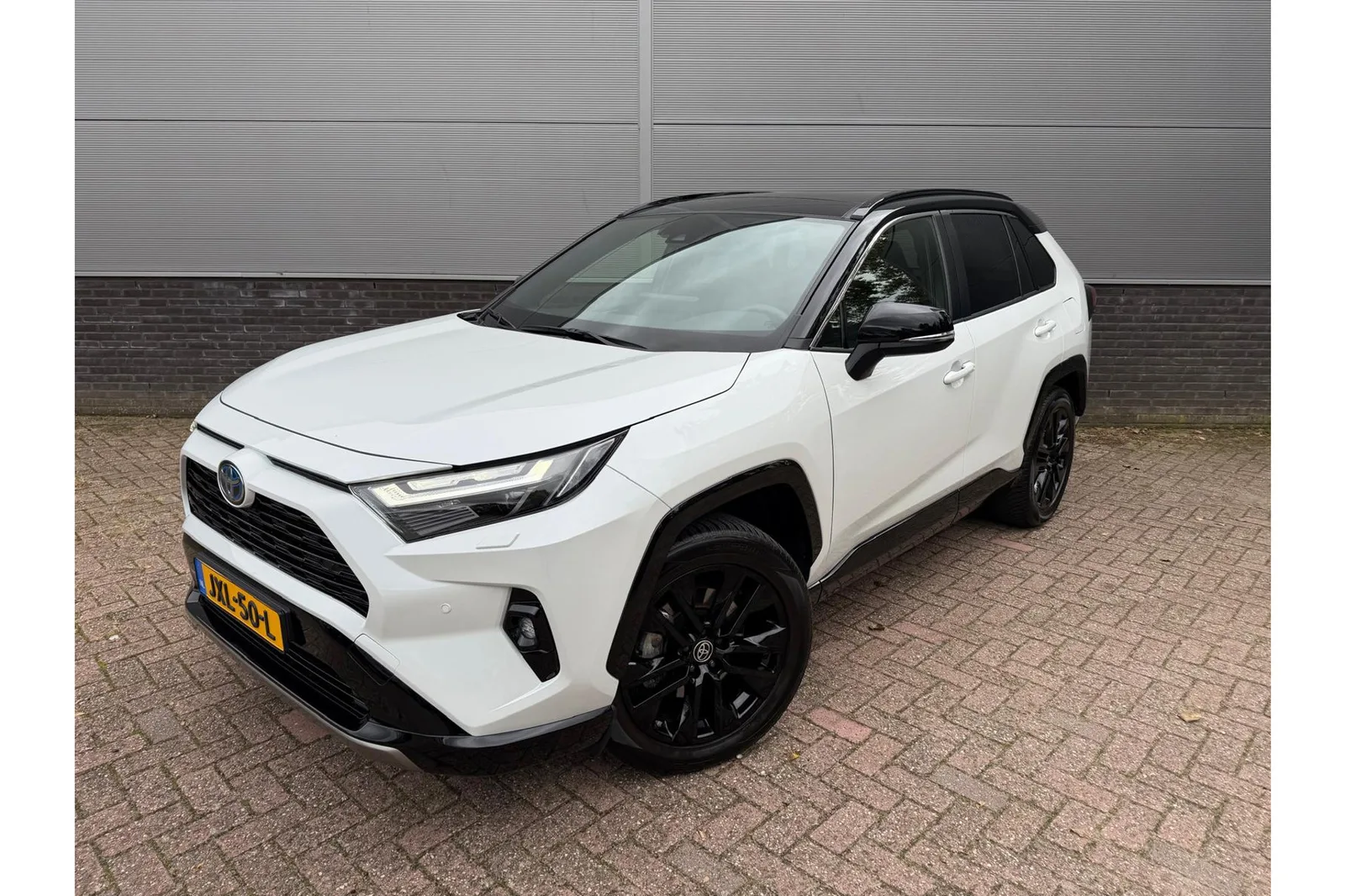 Toyota RAV4 (2025) — foto 1