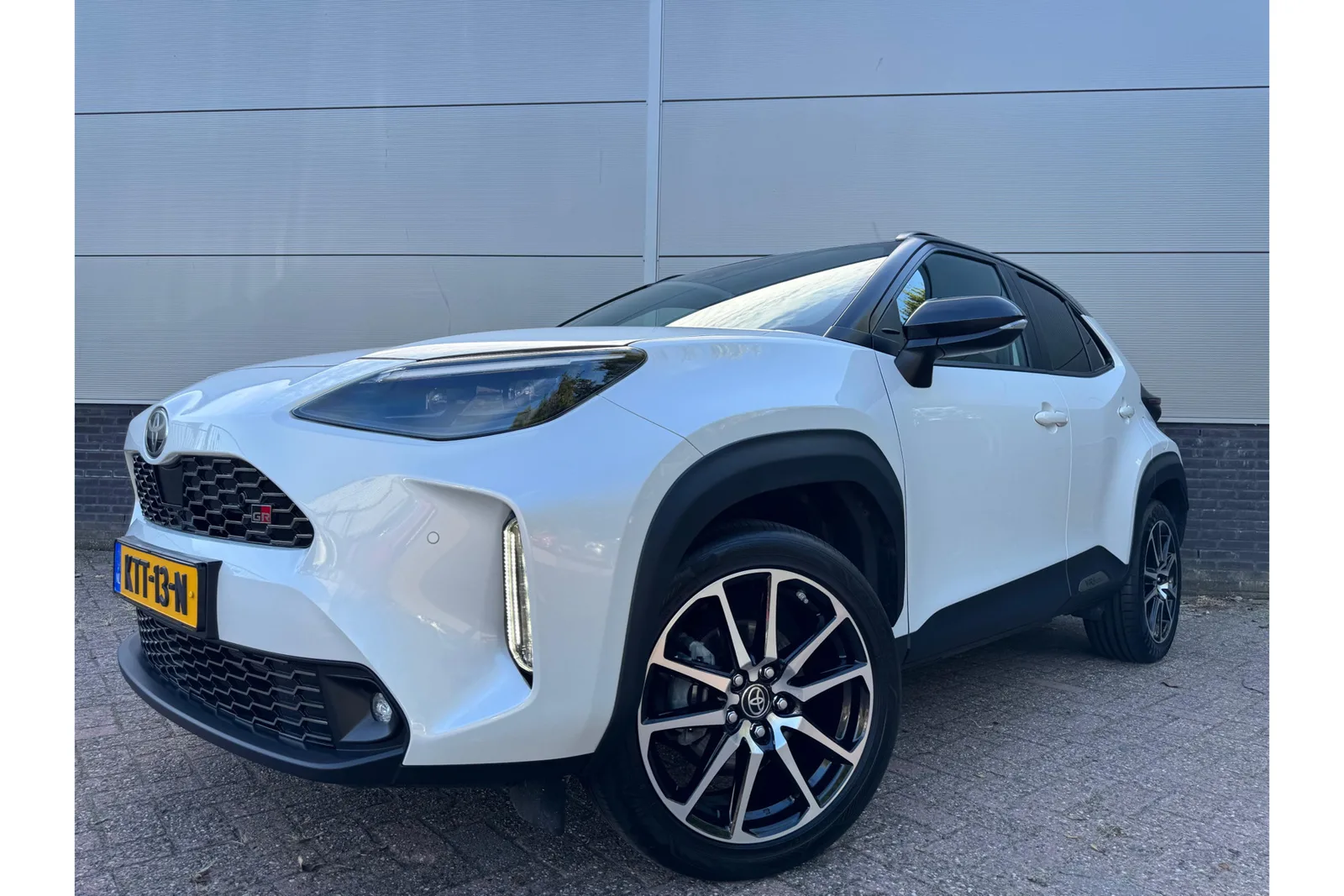 Toyota Yaris Cross (2024) — foto 1