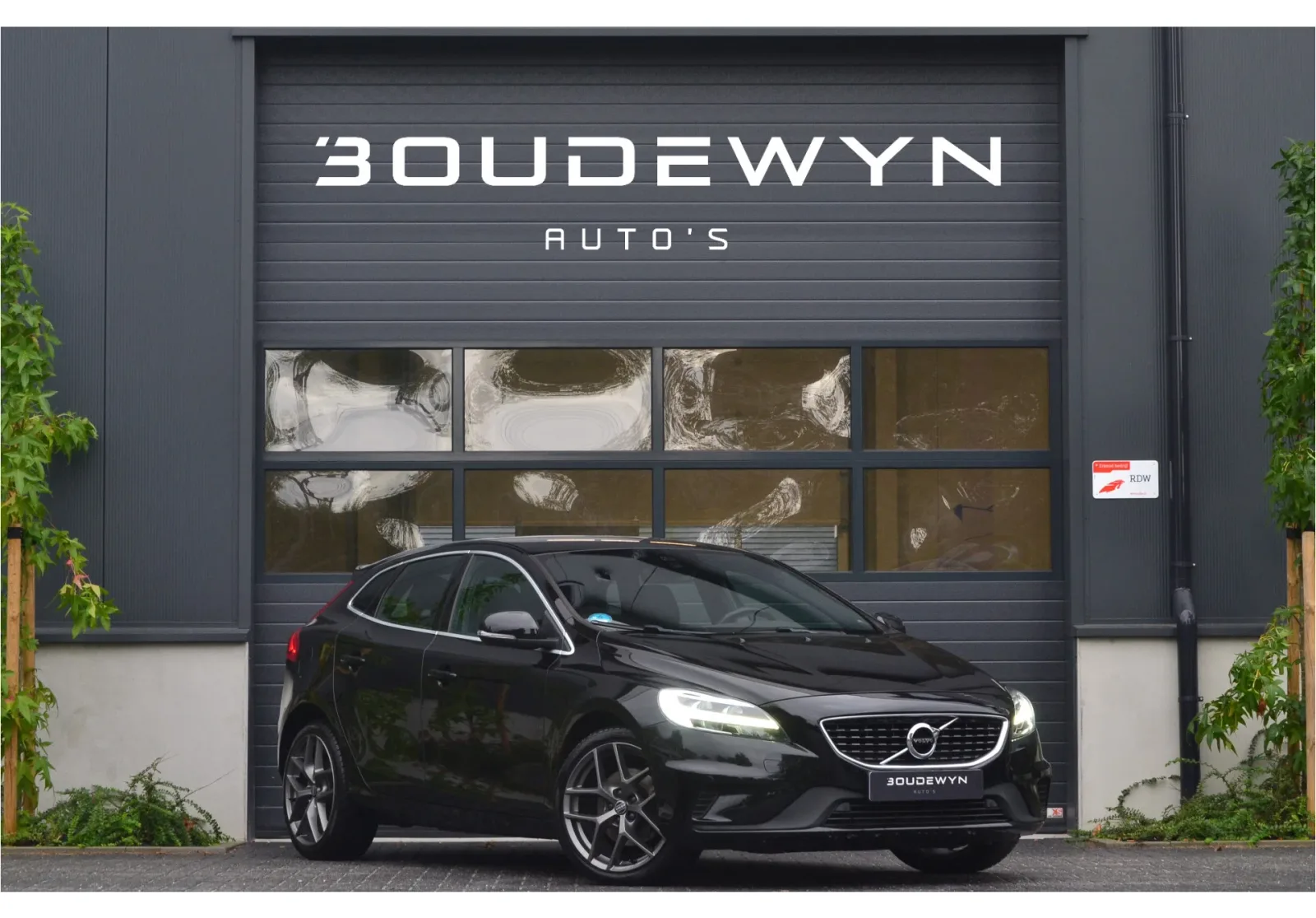 Volvo V40 (2016) — foto 1