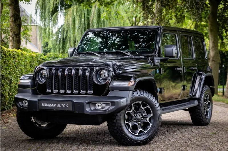 Jeep Wrangler (2023)