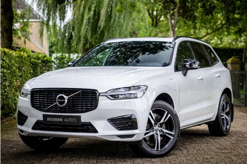 Volvo XC60 (2020) — foto 1