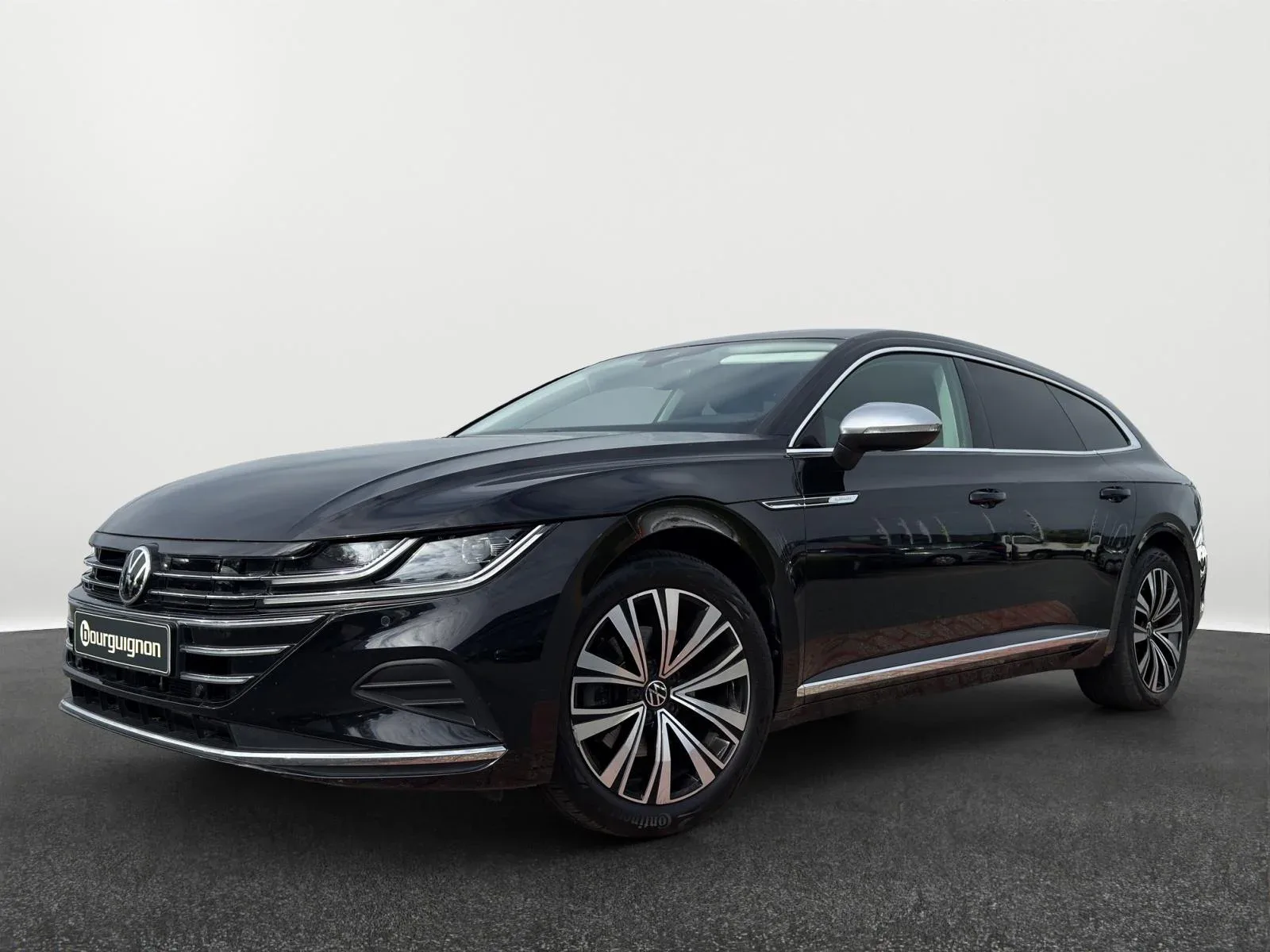 Volkswagen Arteon Shooting Brake (2022) — foto 1