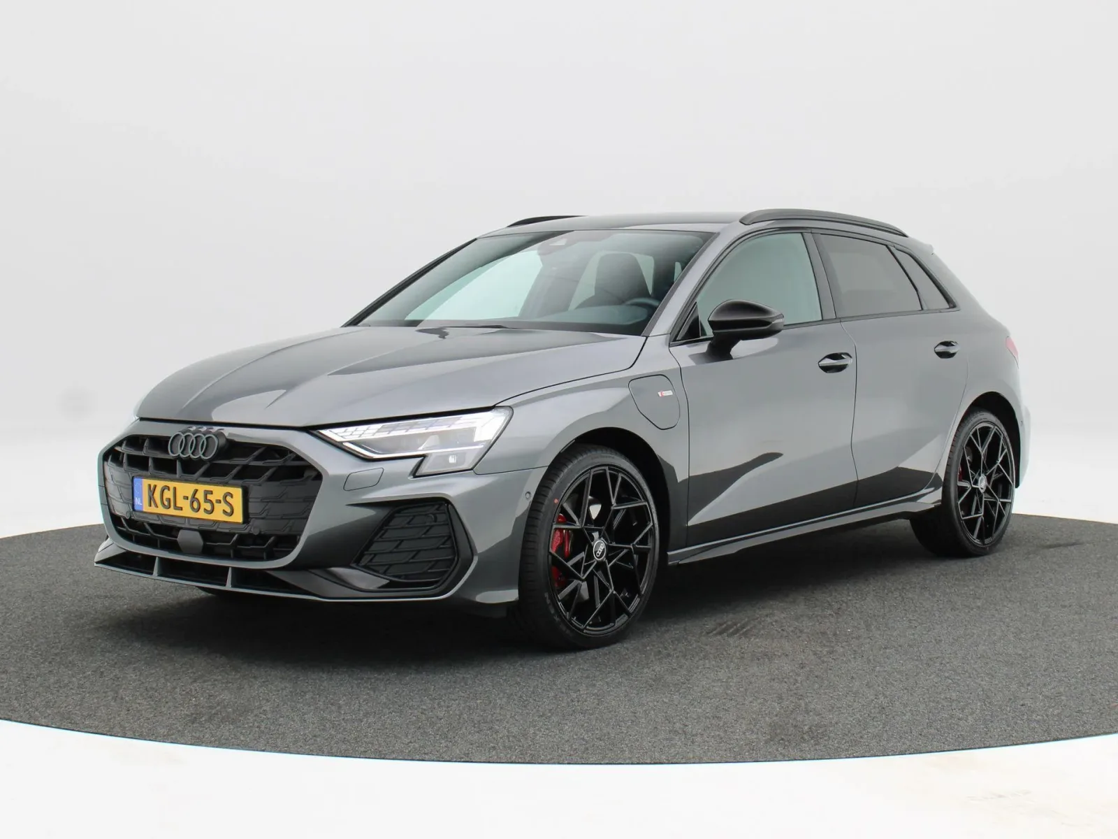 Audi A3 (2025) — foto 1