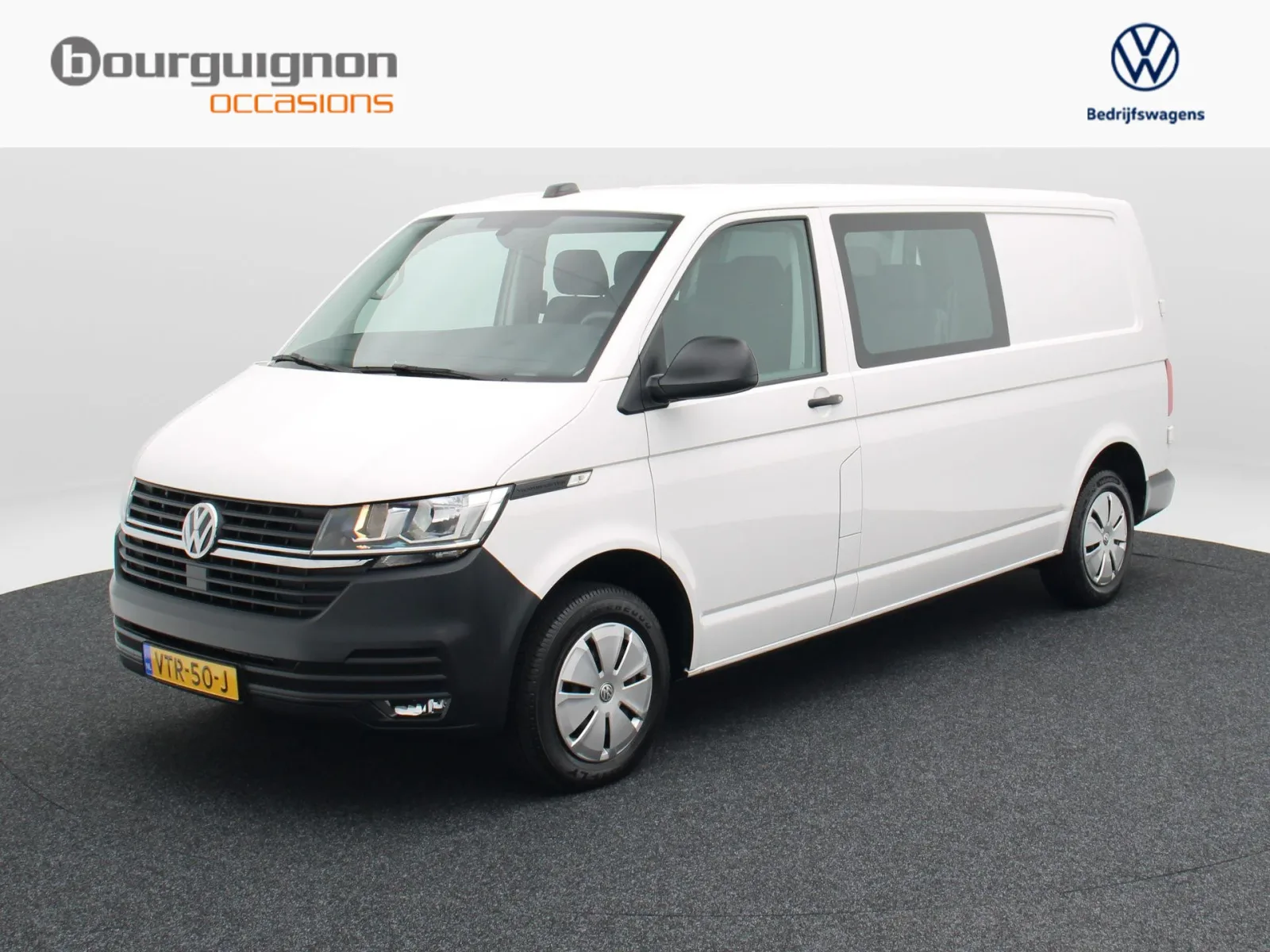 Volkswagen Transporter (2023) — foto 1