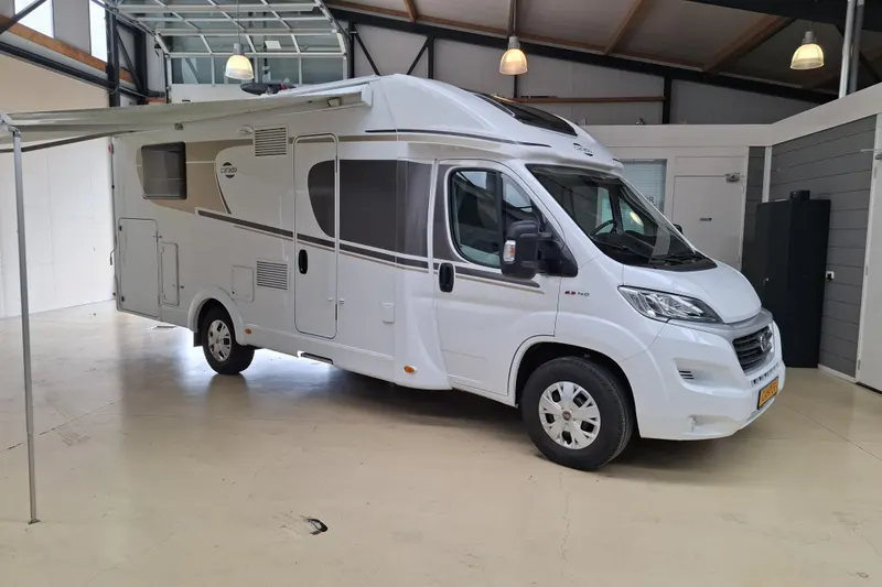 Hymer Carado (2020)
