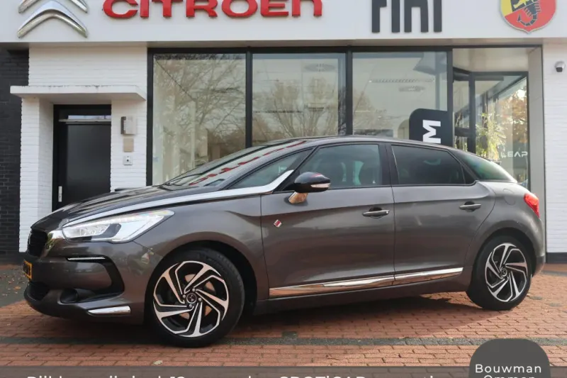 DS 5 (2017)