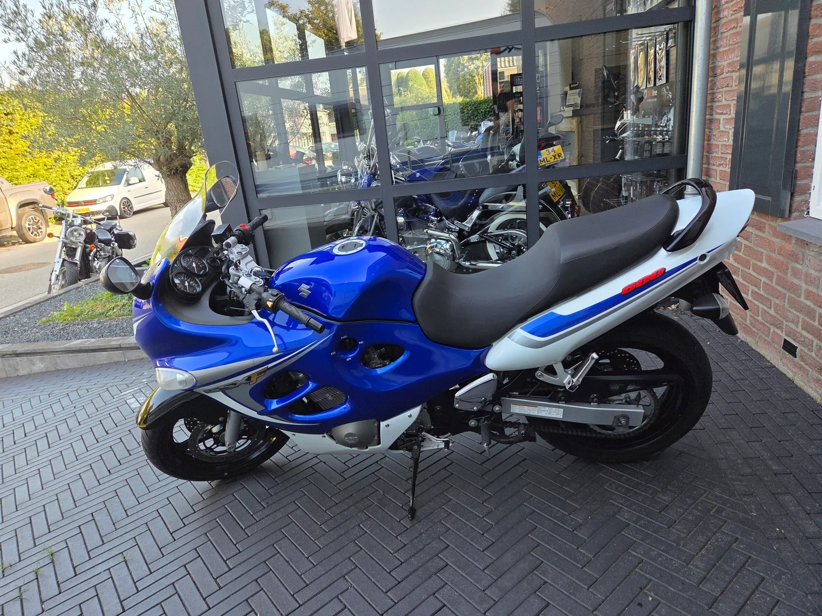 Suzuki GSX600F (2006) — foto 1