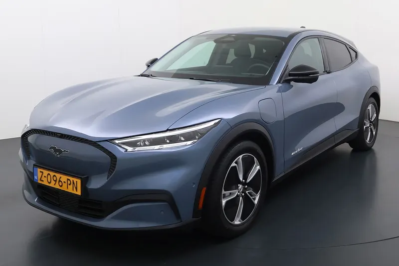 Ford Mustang Mach-E (2024)