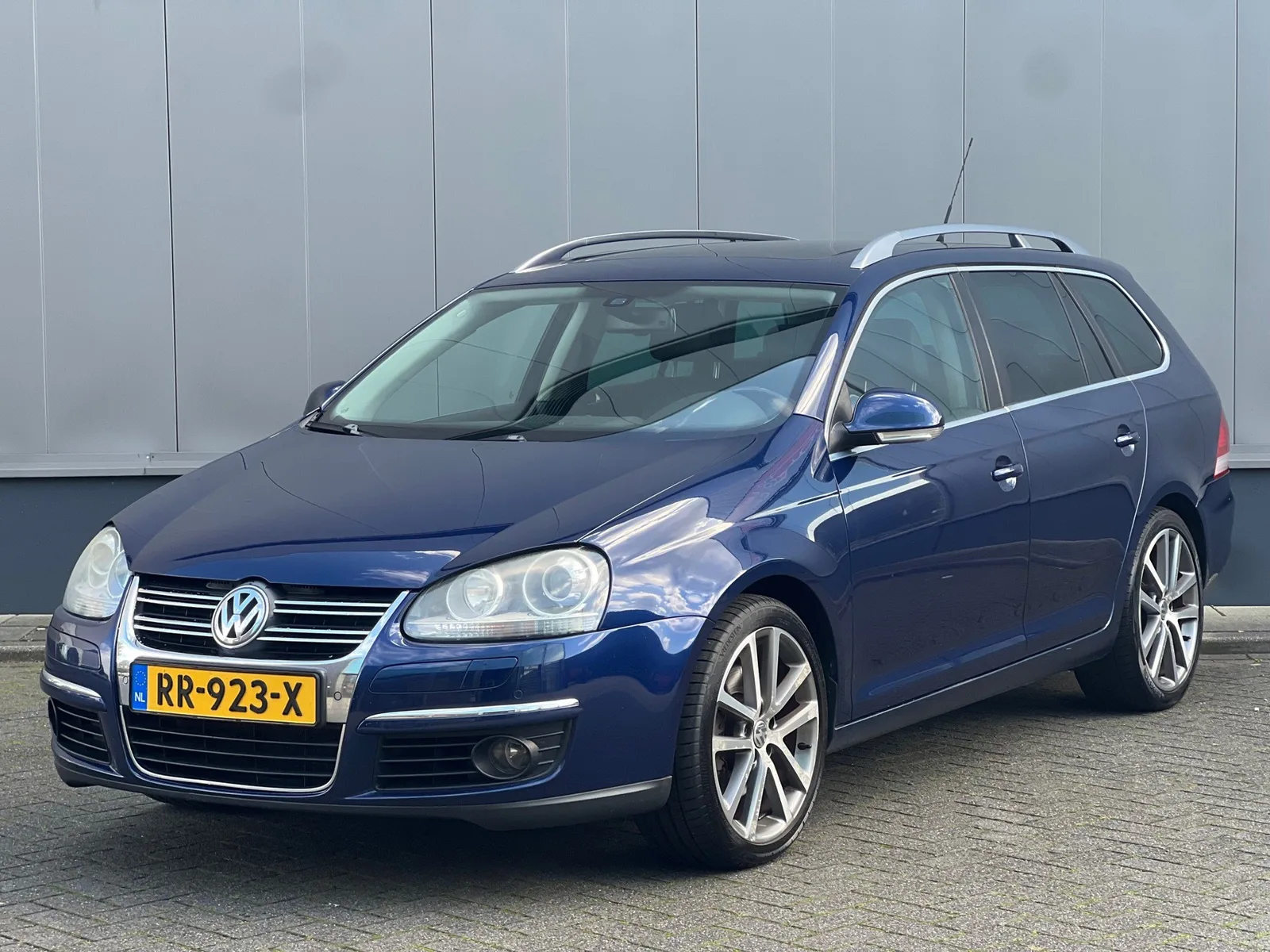 Volkswagen Golf (2010) — foto 1